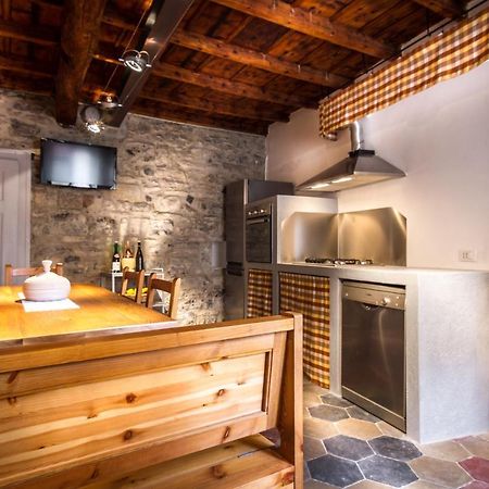 Vecchio Borgo Villa Torno Exteriör bild